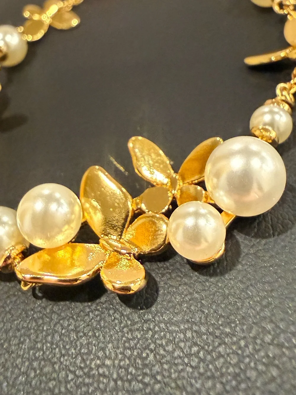 kate spade |♠️|Gold Plated Butterfly & Pearl Station Bracelet